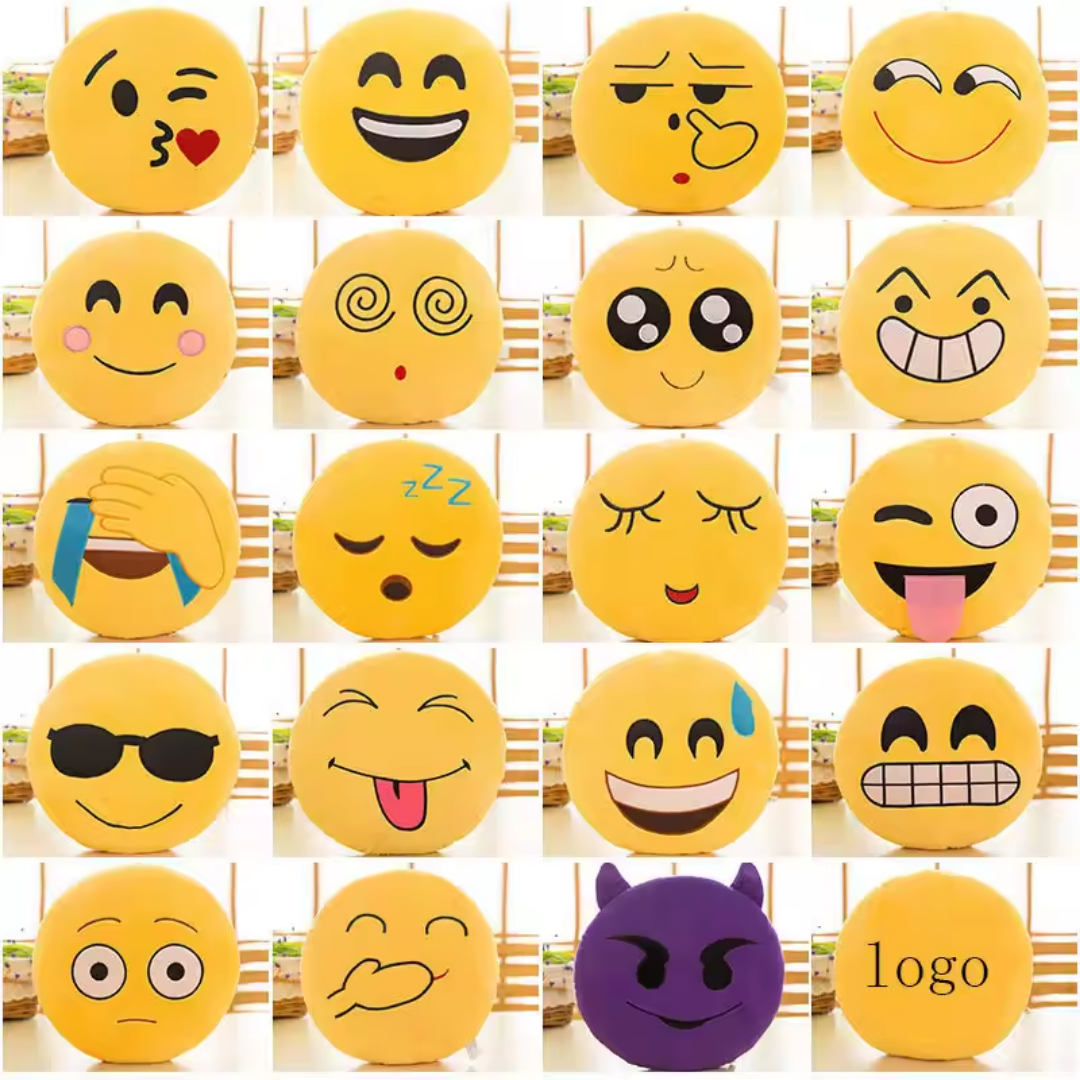 SMILEY PILLOW NINETEEN