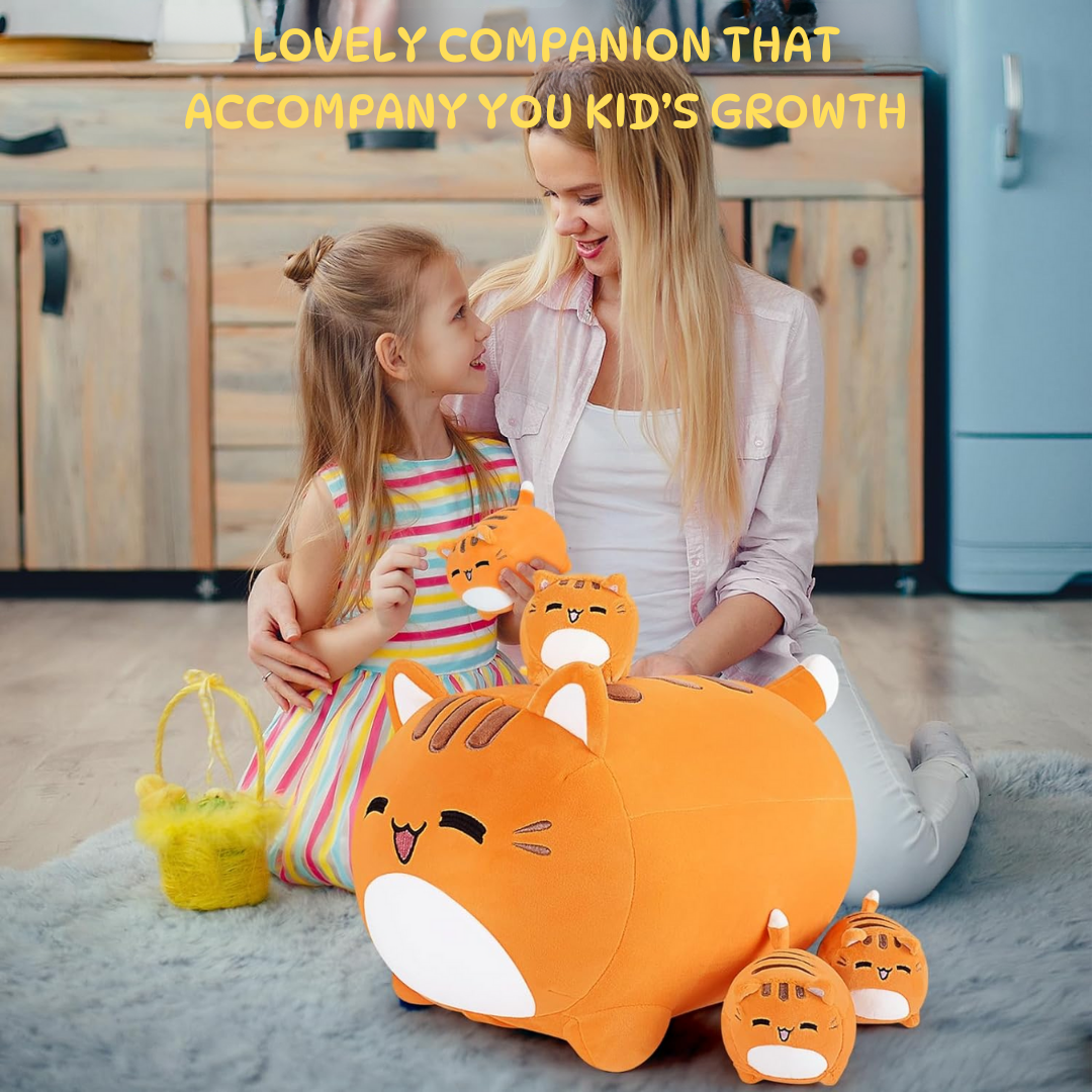 ORANGE CAT MOMMY & FOUR LITTLE CUTE ONE